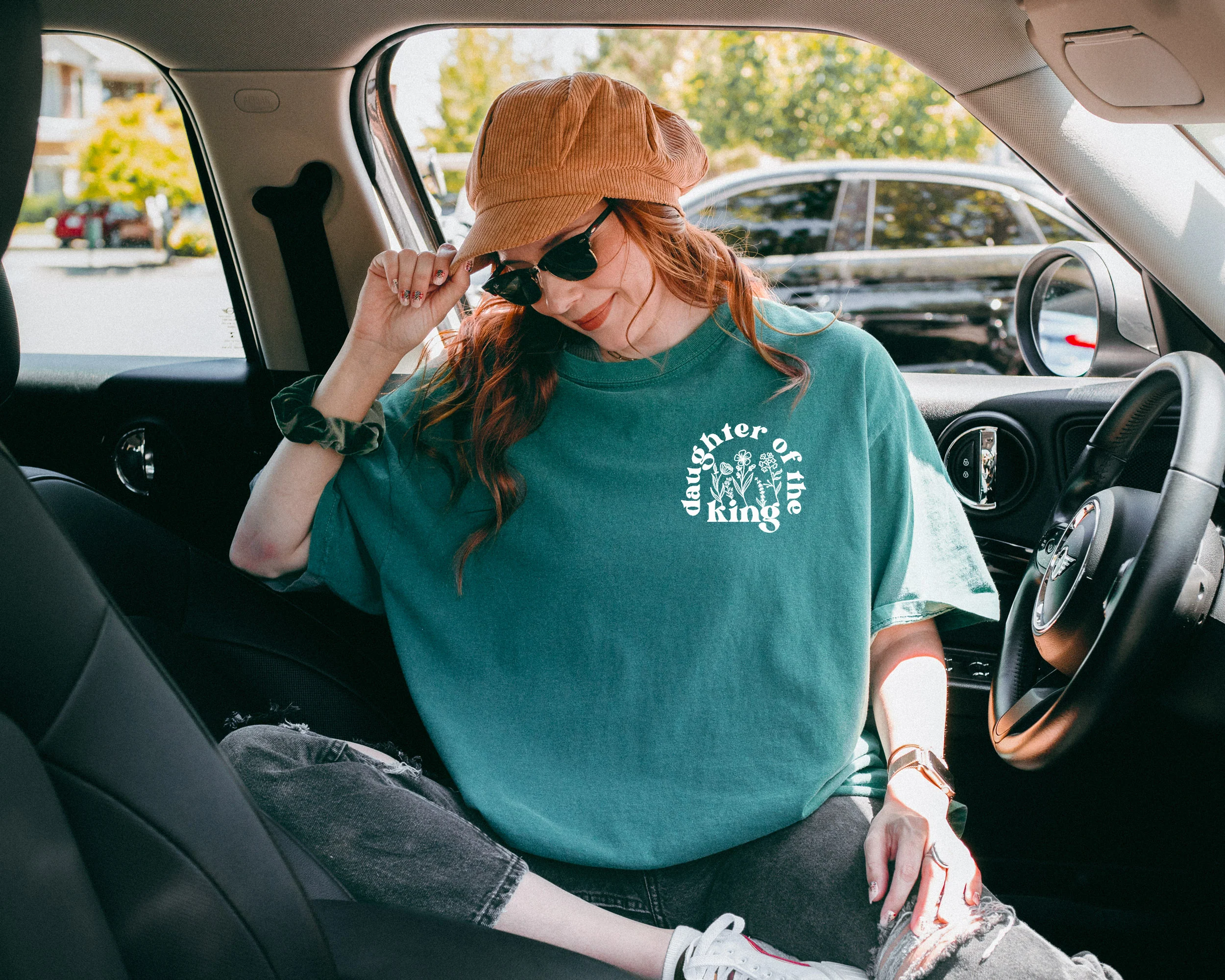 DAUGHTER OF THE KING POCKET DESIGN UNISEX TEE - Image 3